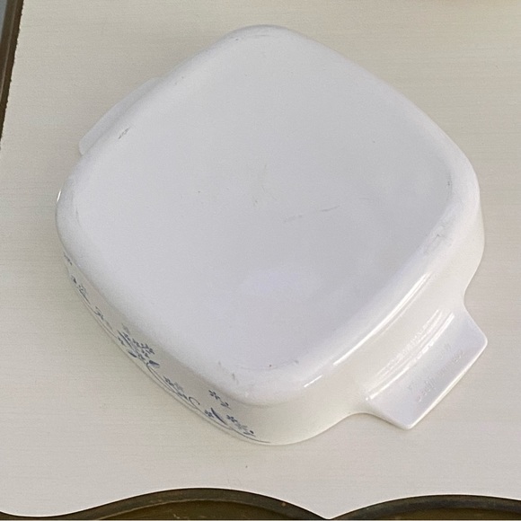 Corningware Provincial Blue Casserole - Picture 4 of 9